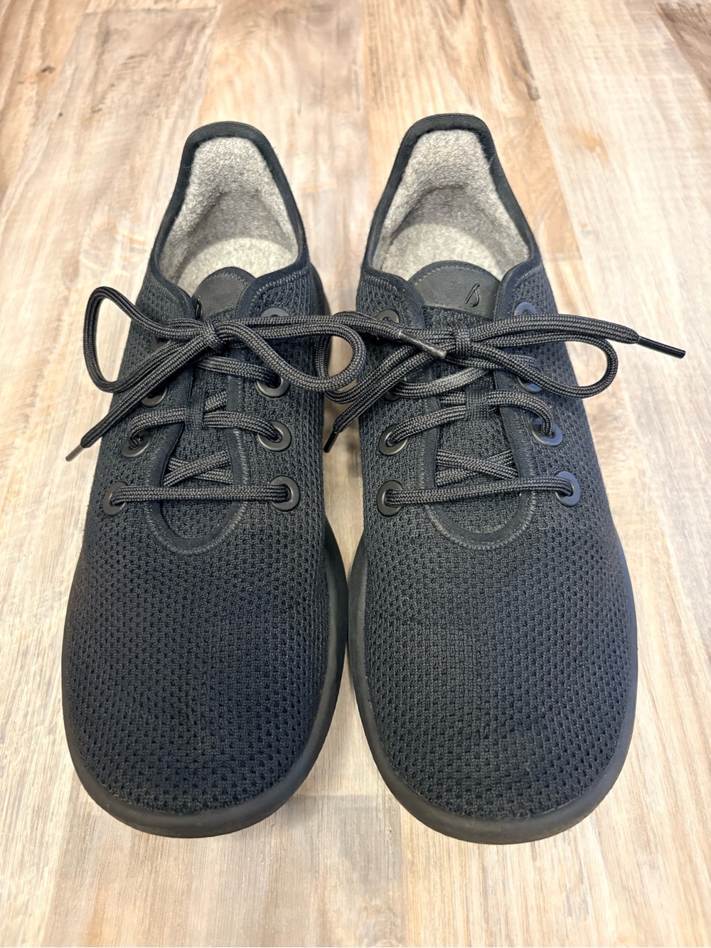 Allbirds Men’s ‘Tree Runner’ Black Knit Lace-Up Sneakers - Picture 2 of 8